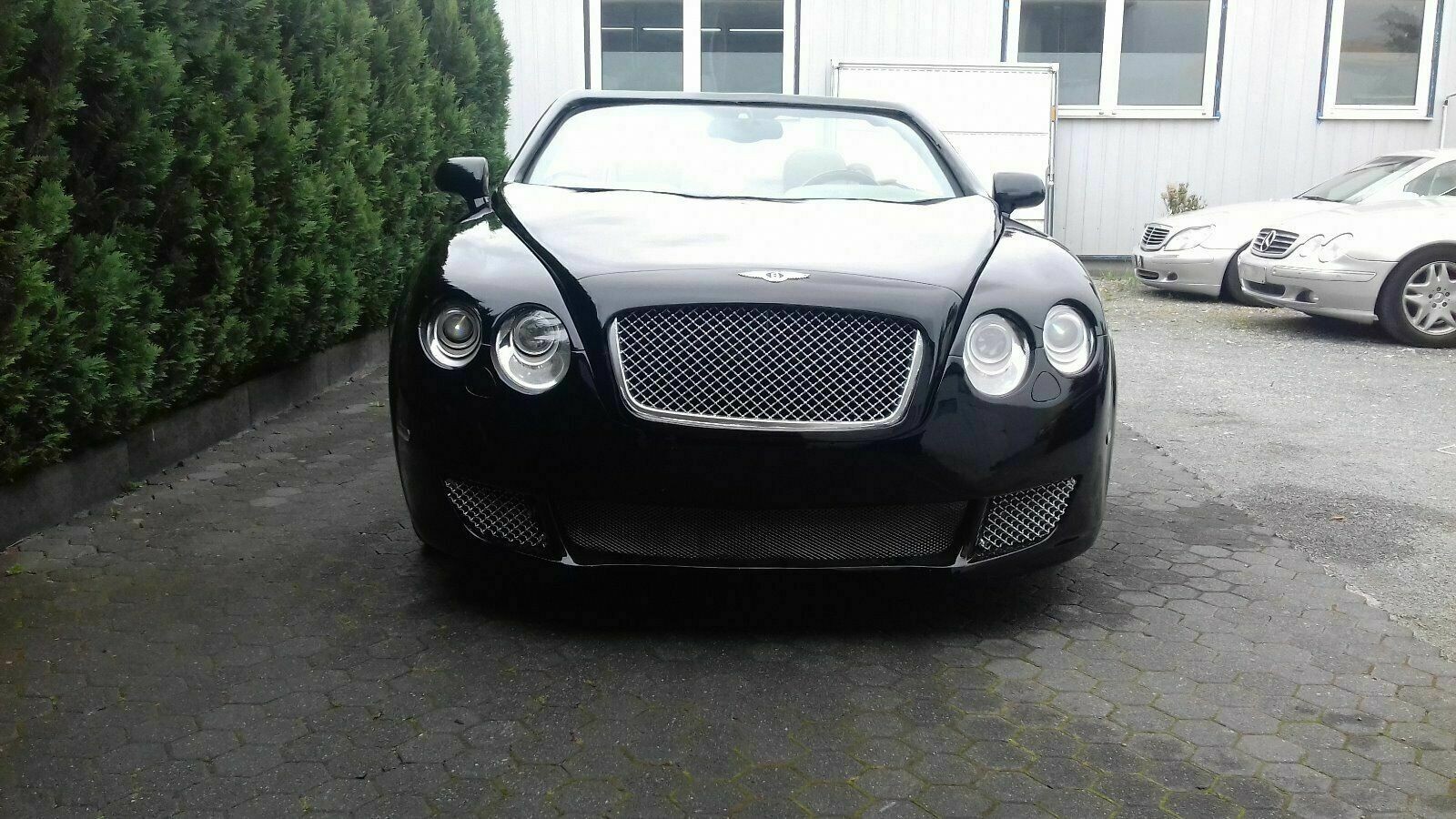 This Chrysler-Based Bentley Continental GTC Replica Ain’t Half Bad