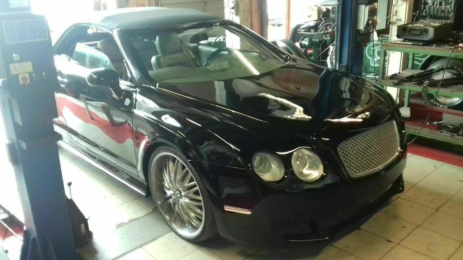 This Chrysler-Based Bentley Continental GTC Replica Ain’t Half Bad