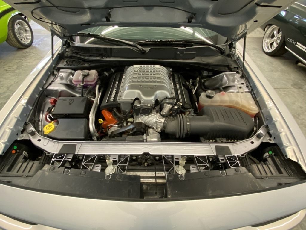 Go Super Wide With SEMA Dodge Challenger SRT Hellcat Boasting Massive 24″ Rims And 405 (!) Tires