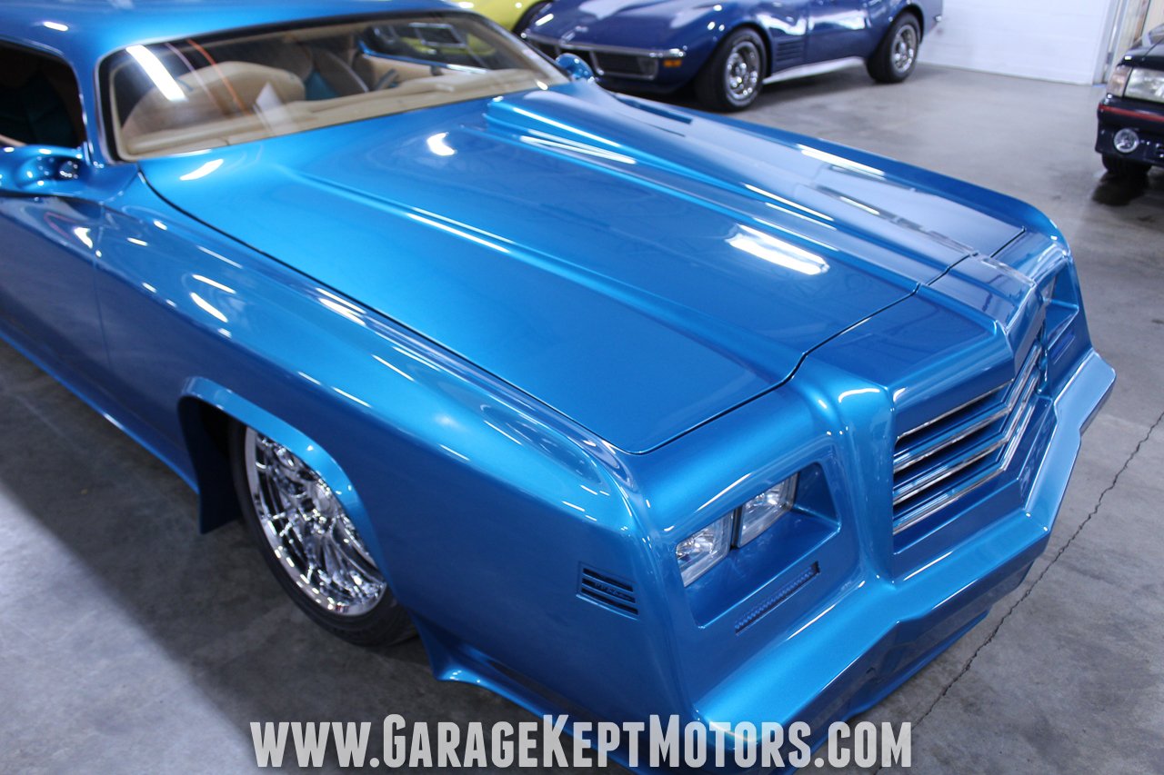 A Dodge Magnum Like No Other You’ve Seen Has $300,000 Worth Of Mods