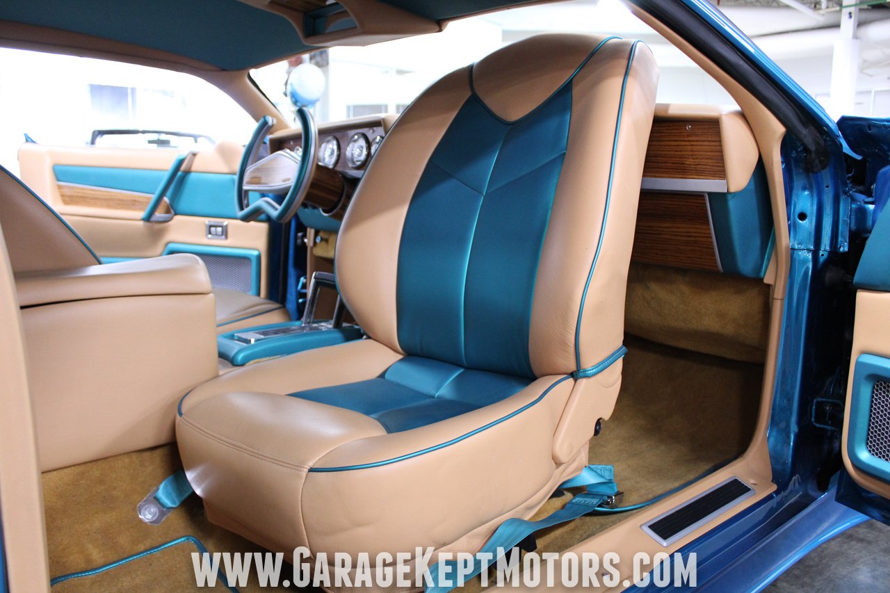 A Dodge Magnum Like No Other You’ve Seen Has $300,000 Worth Of Mods