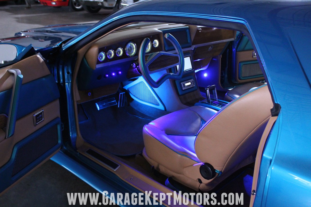 A Dodge Magnum Like No Other You’ve Seen Has $300,000 Worth Of Mods