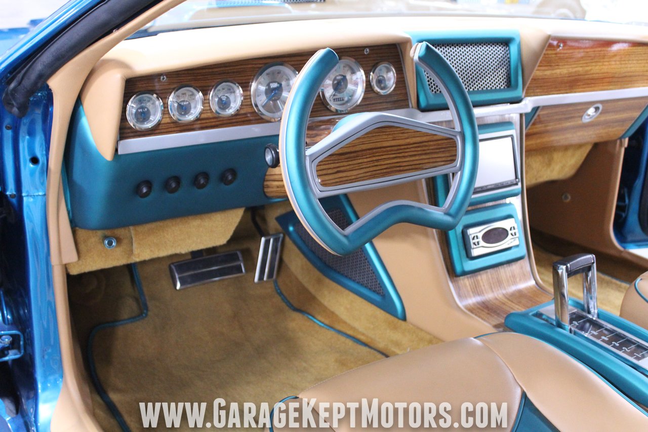 A Dodge Magnum Like No Other You’ve Seen Has $300,000 Worth Of Mods