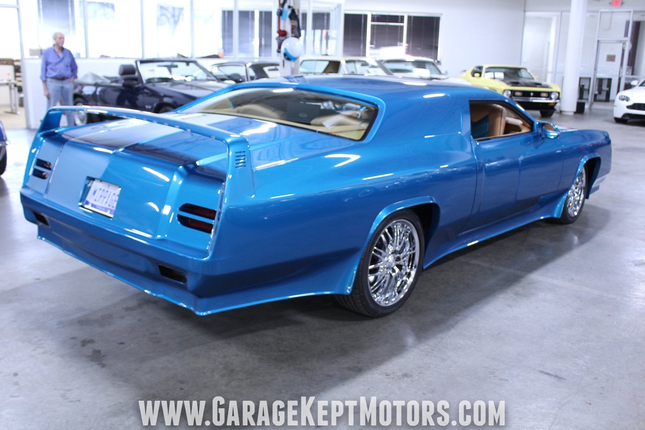 A Dodge Magnum Like No Other You’ve Seen Has $300,000 Worth Of Mods