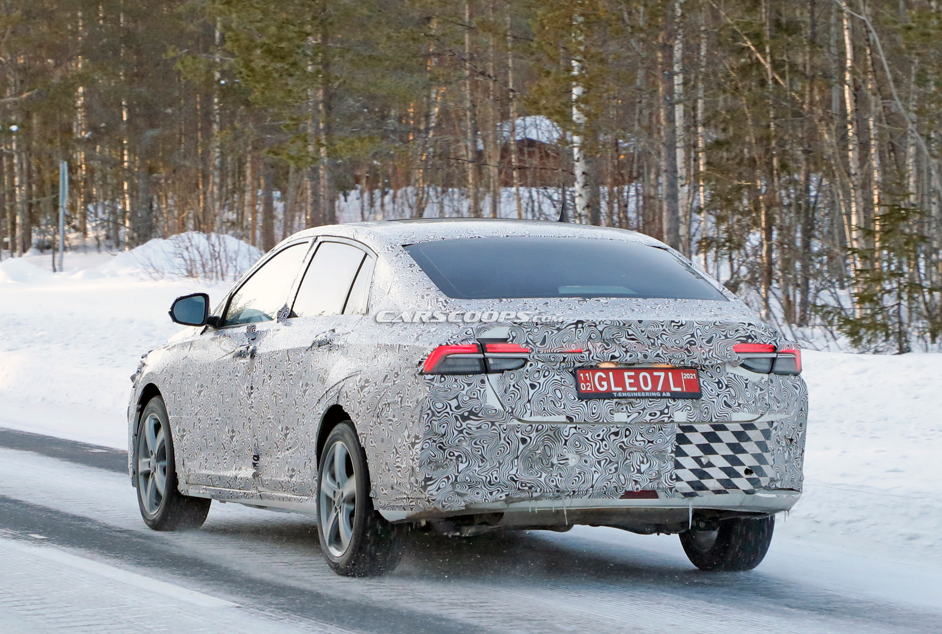 Spy Photographers Snap A Mysterious Dongfeng, Just What Is It?