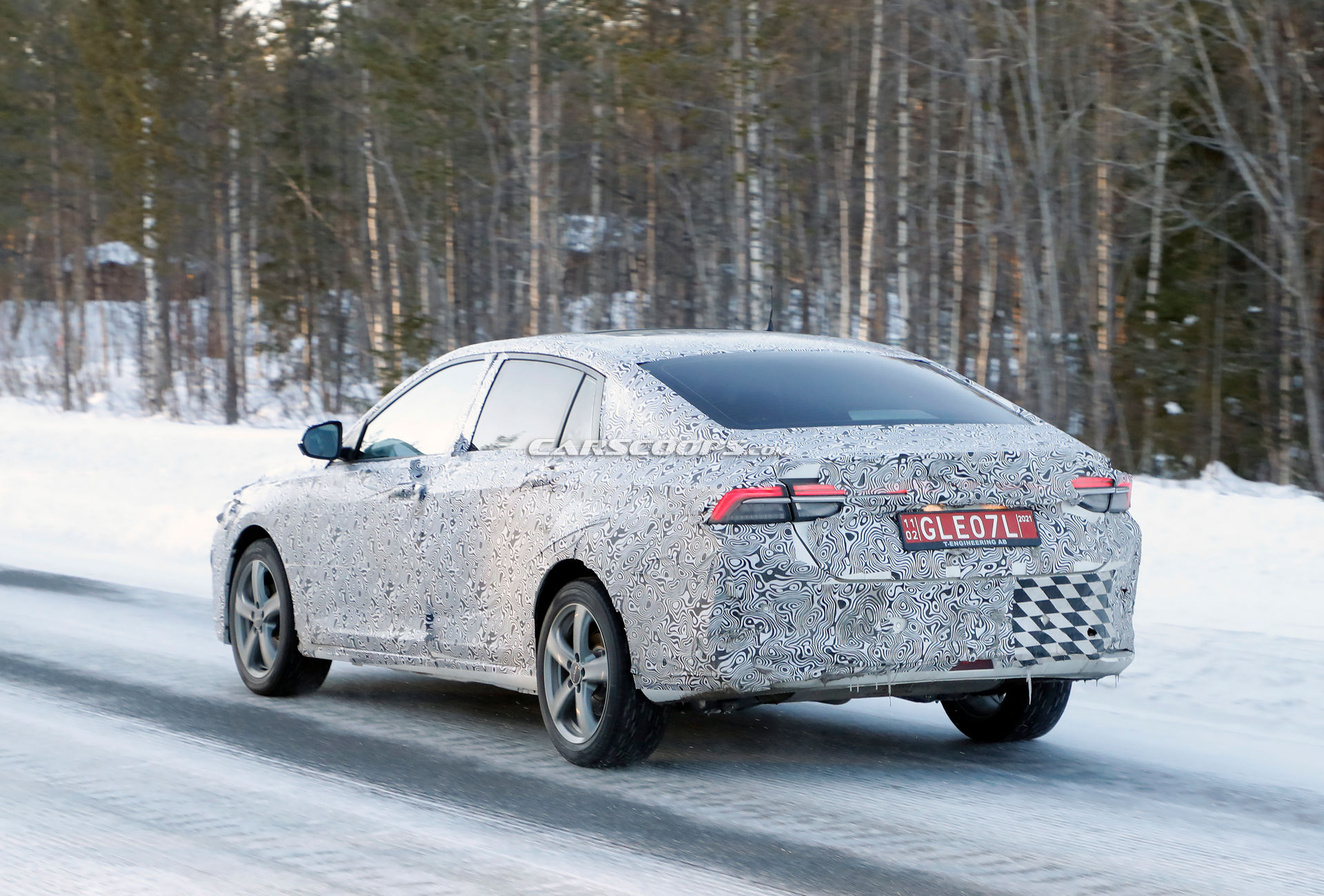 Spy Photographers Snap A Mysterious Dongfeng, Just What Is It?