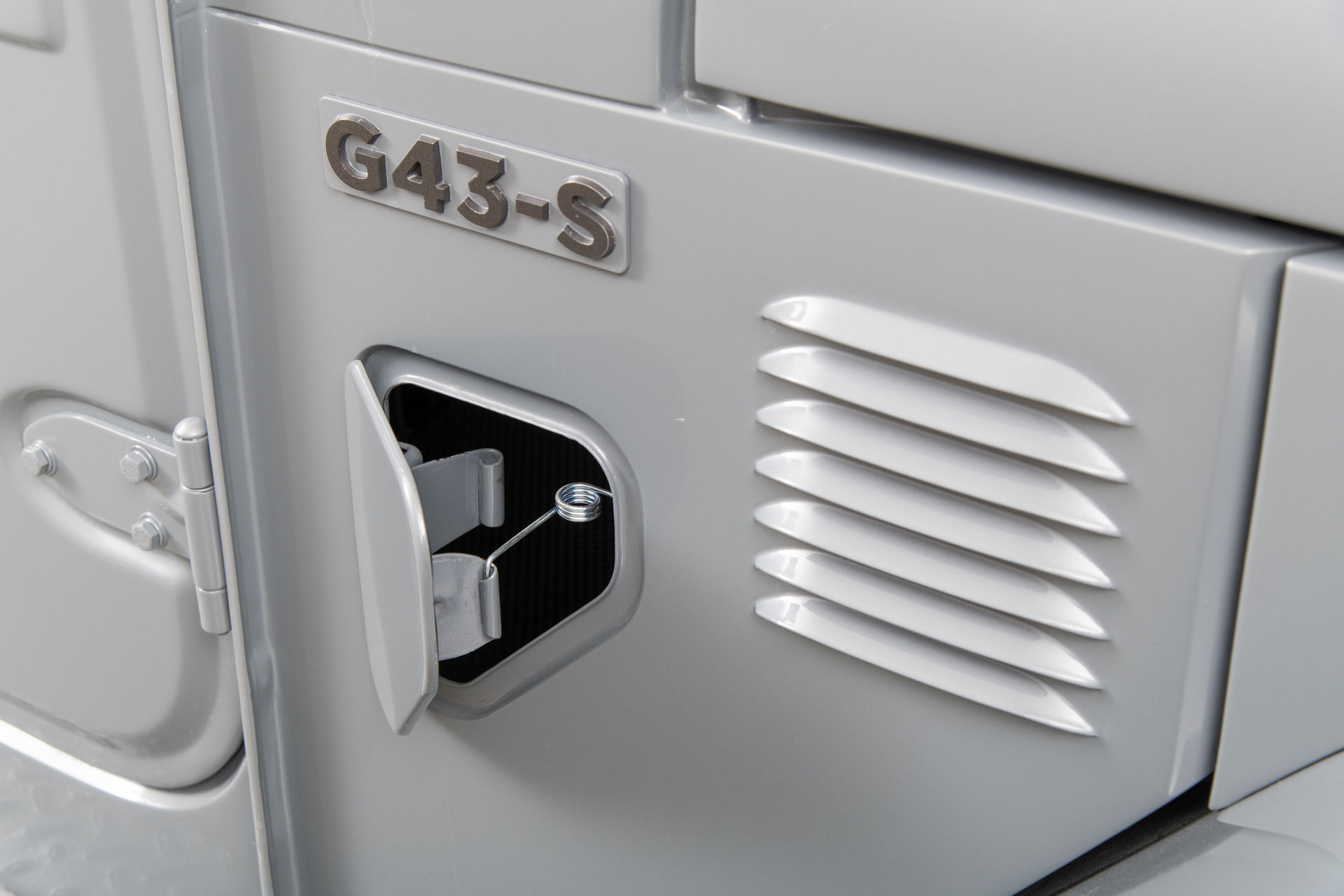 FJ Company’s Restomoded 1984 Toyota Land Cruiser Is Just About Perfect