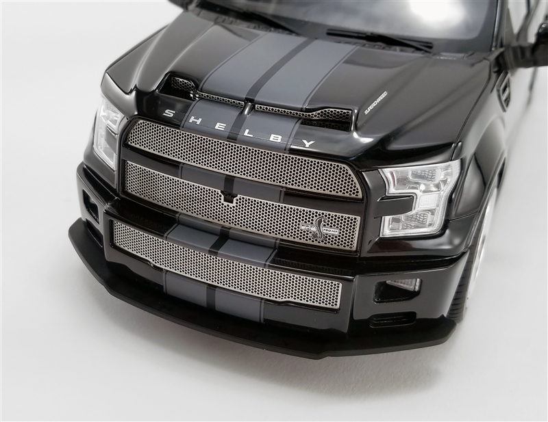 Shelby's Official Ford F-150 Super Snake Model Is 1:18 Of ...