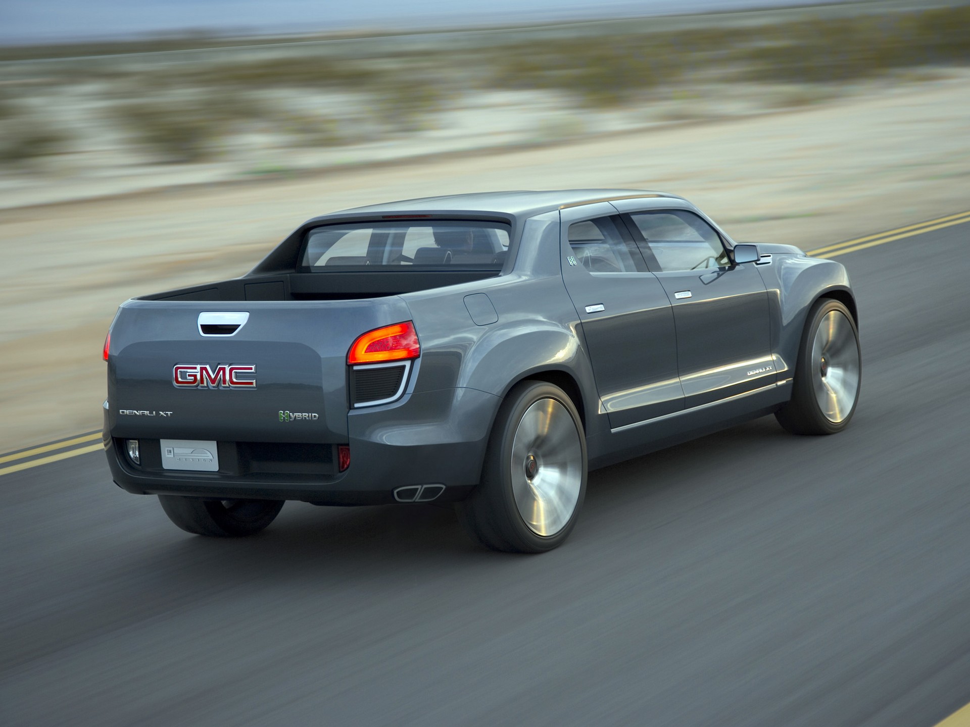 Twelve Years Later, We Still Dig The Unibody GMC Denali XT Concept