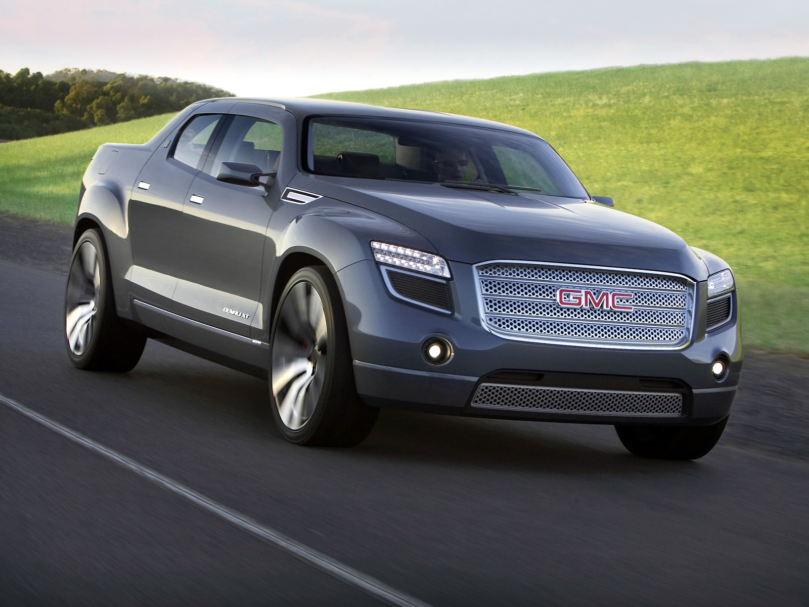 Twelve Years Later, We Still Dig The Unibody GMC Denali XT Concept