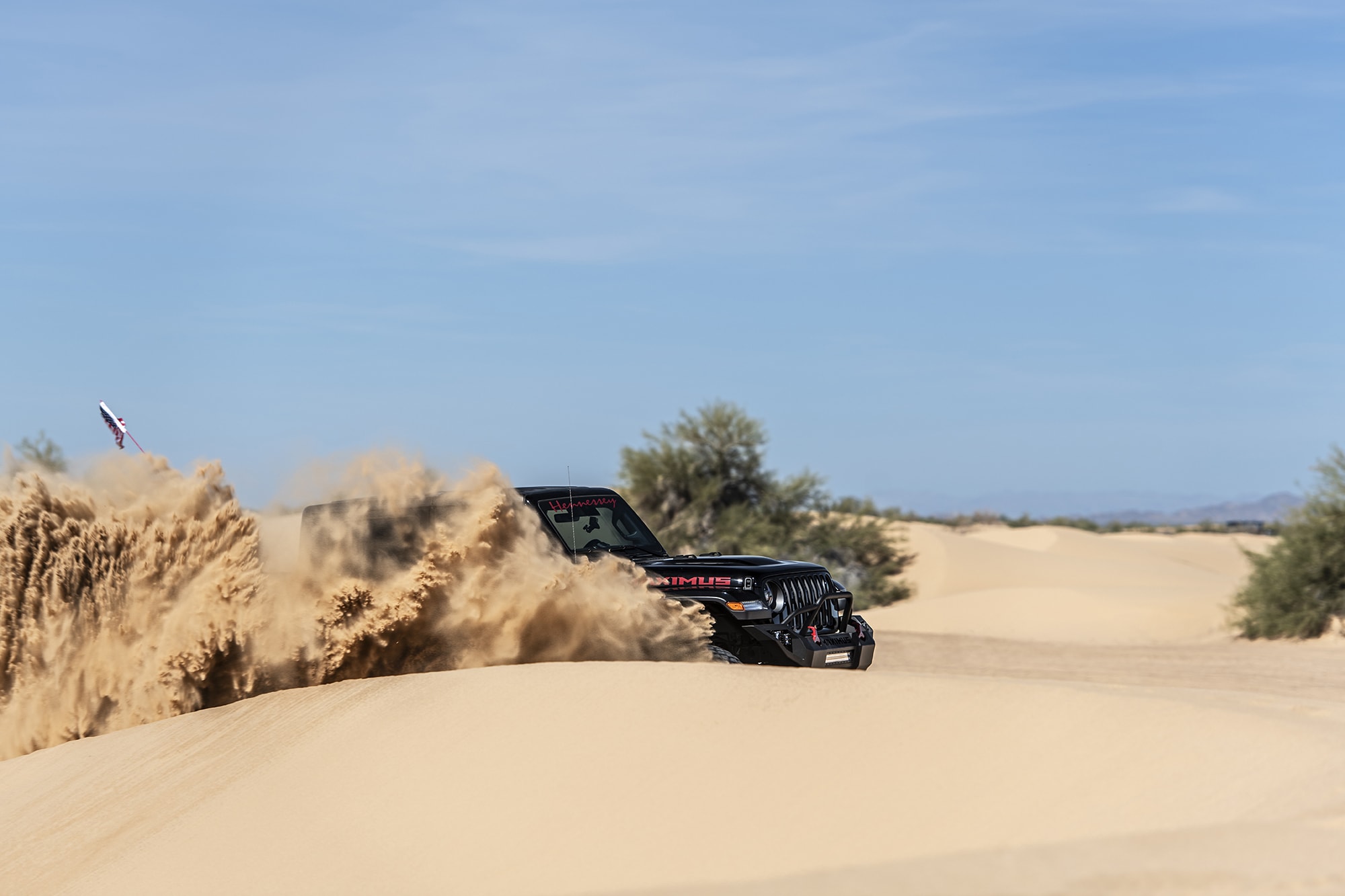 Hennessey’s Maximus ‘1000’ Jeep Gladiator Hellcat Kicks Up Sand During Desert Testing