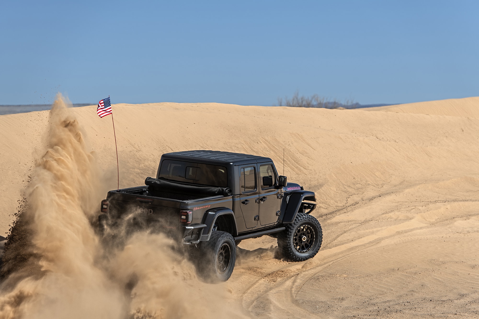 Hennessey’s Maximus ‘1000’ Jeep Gladiator Hellcat Kicks Up Sand During Desert Testing