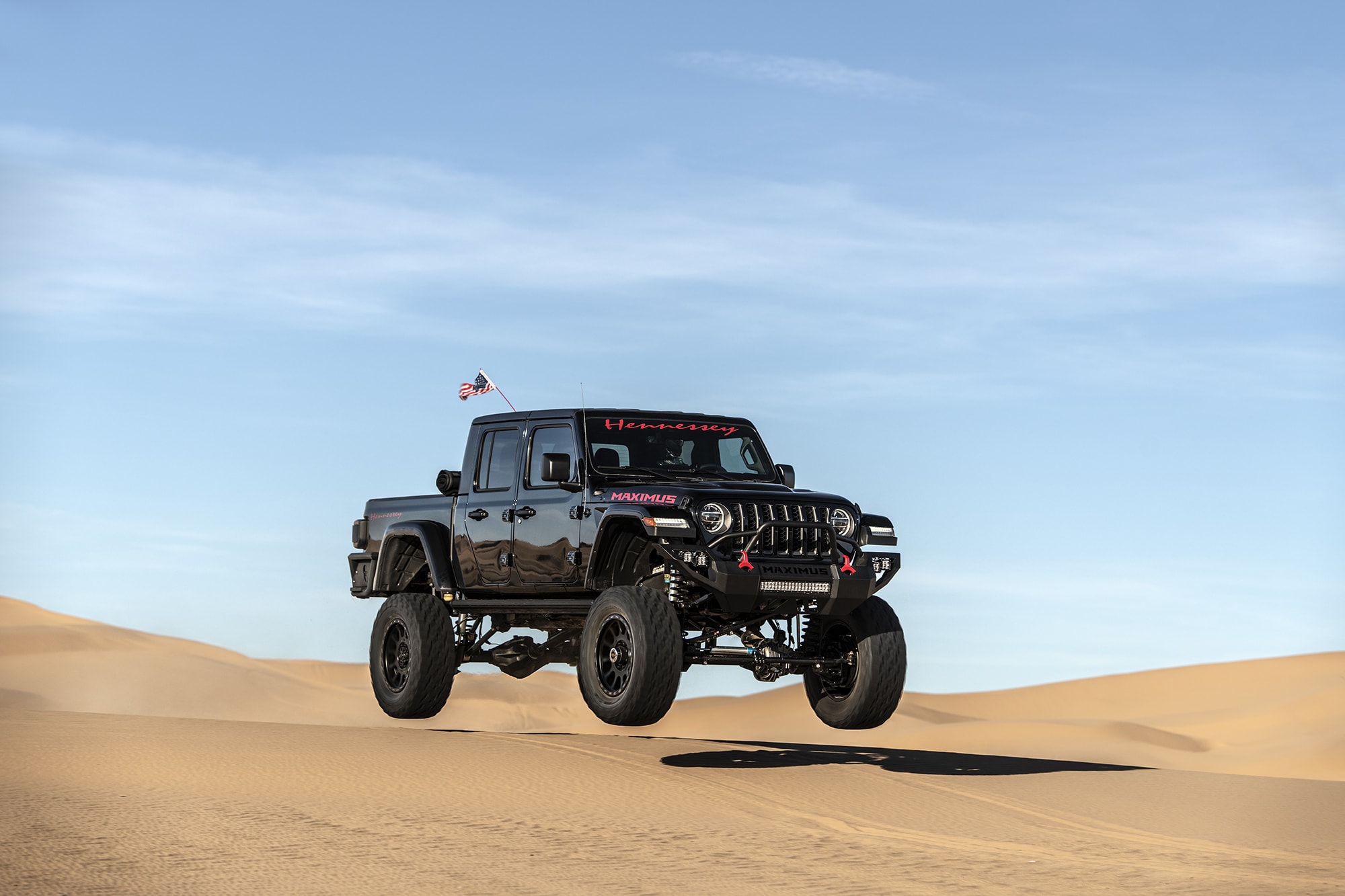 Hennessey’s Maximus ‘1000’ Jeep Gladiator Hellcat Kicks Up Sand During Desert Testing