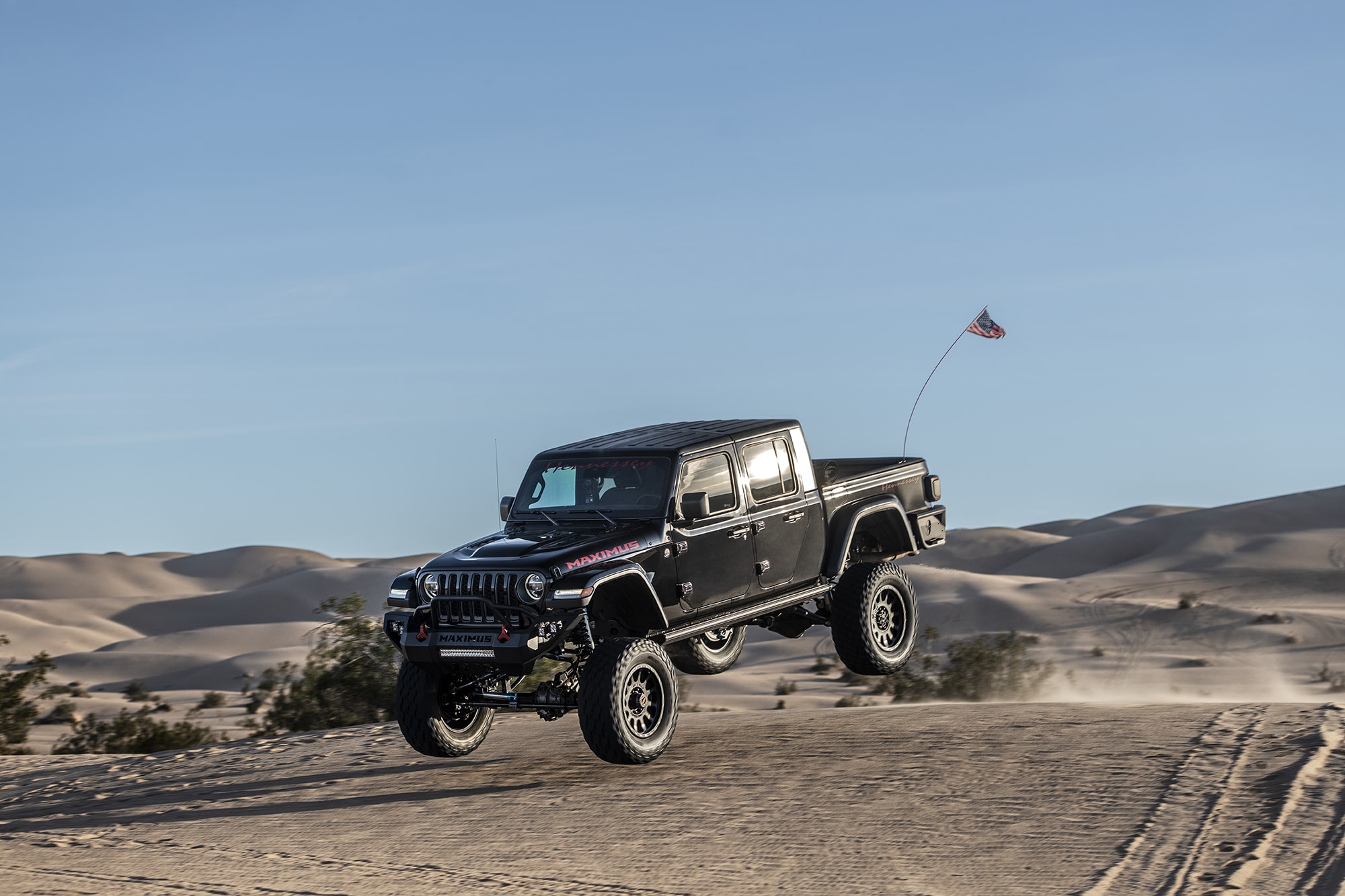 Hennessey’s Maximus ‘1000’ Jeep Gladiator Hellcat Kicks Up Sand During Desert Testing