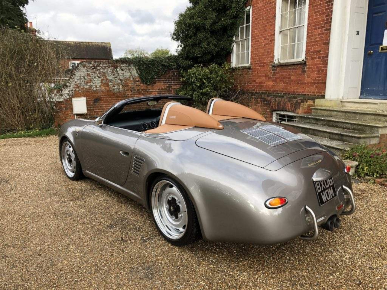 Porsche Boxster 987 Does A Great 356 Speedster Impression, Don’t You Think?