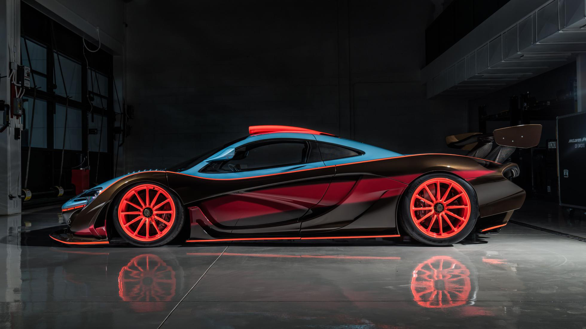 Lanzante Unveils Wild McLaren P1 GTR-18 Inspired By Legendary F1 GTR Longtail