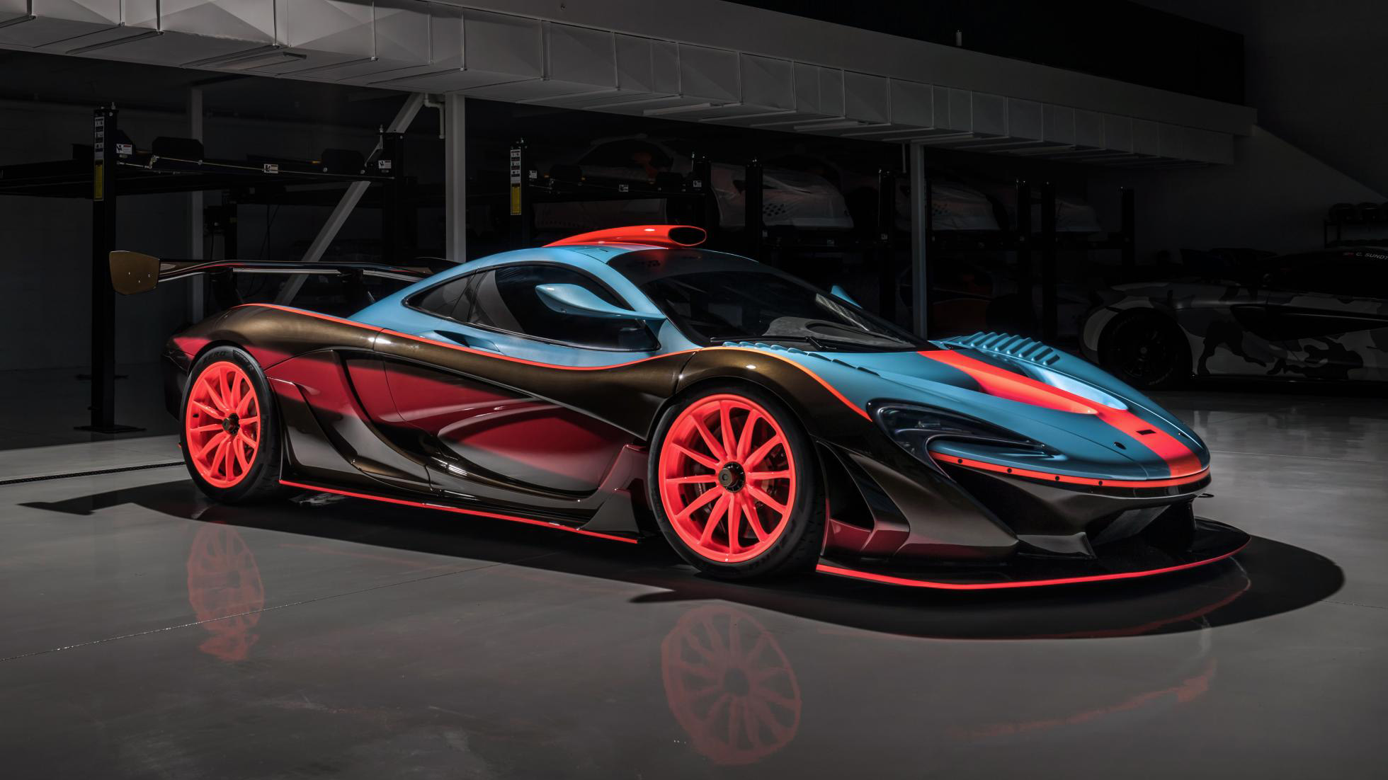 Lanzante Unveils Wild McLaren P1 GTR-18 Inspired By Legendary F1 GTR Longtail