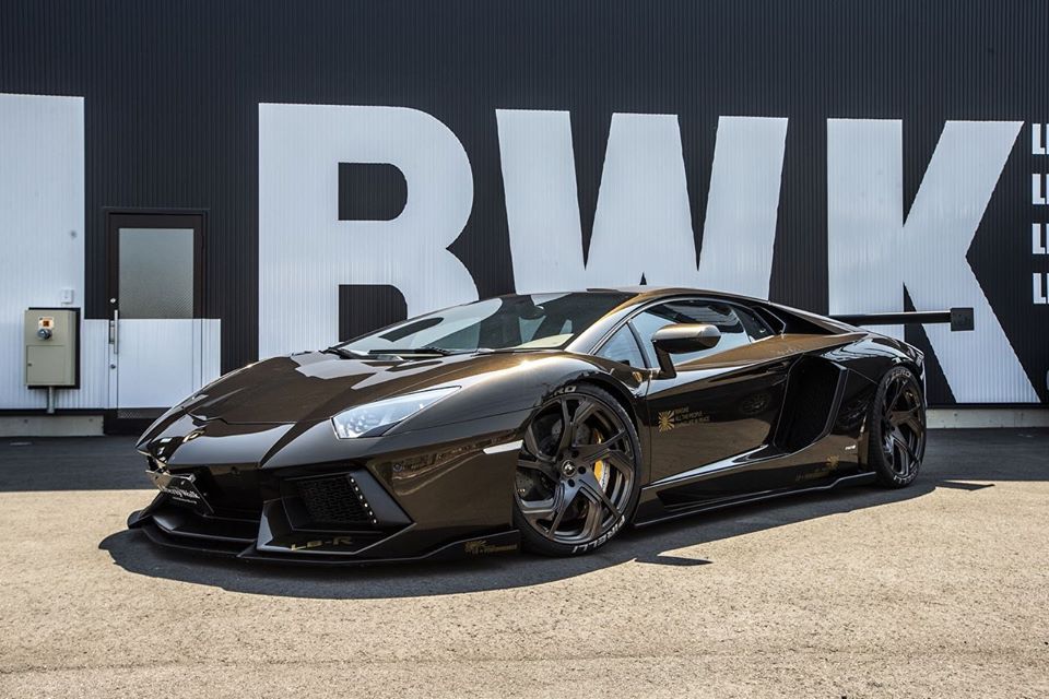Brown Lamborghini Aventador From Liberty Walk Will Split Opinions