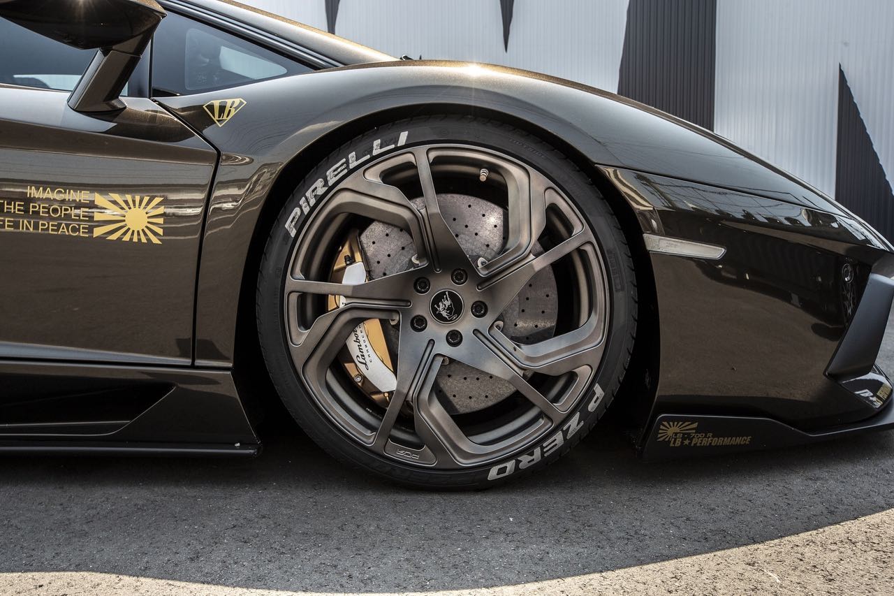 Brown Lamborghini Aventador From Liberty Walk Will Split Opinions