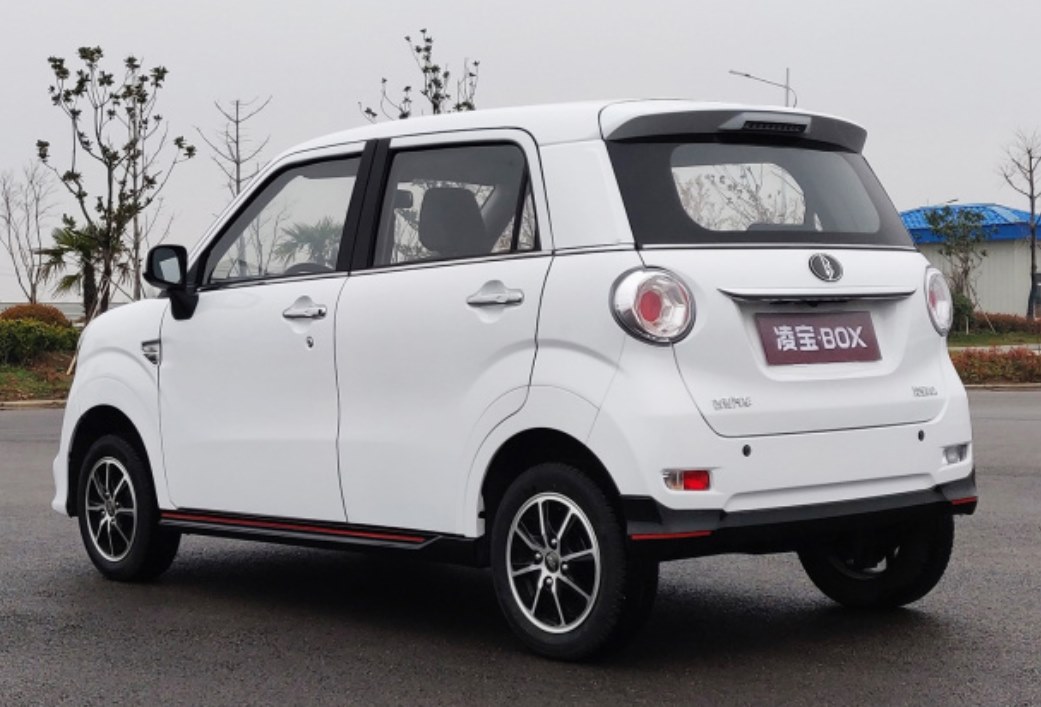 Lingbao Box Is A New Small EV That Looks Like The Offspring Of A MINI And A Matiz