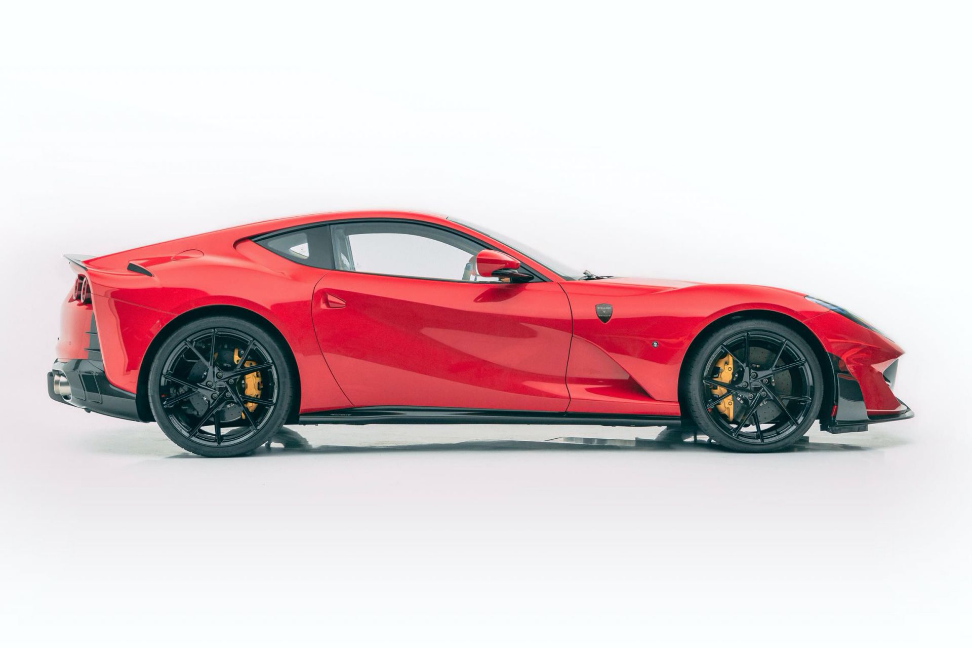 Surprisingly, Mansory Goes Soft On New Ferrari 812 Superfast Tune