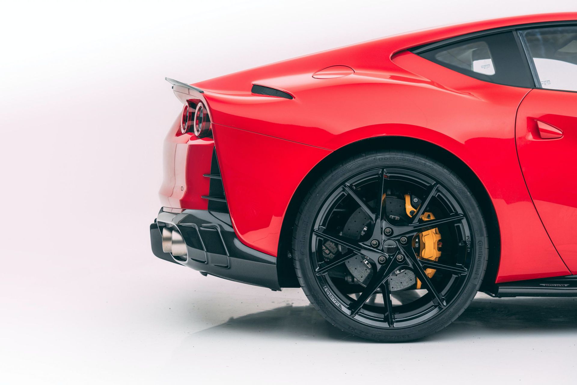 Surprisingly, Mansory Goes Soft On New Ferrari 812 Superfast Tune