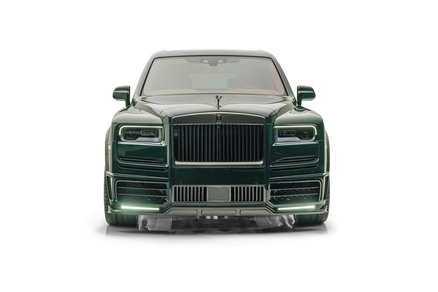 British Racing Green Rolls-Royce Cullinan From Mansory Was Made For Those Craving Attention