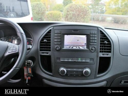 Modded Mercedes-Benz Vito 4×4 With Three Locking Diffs Is One Tough Cookie