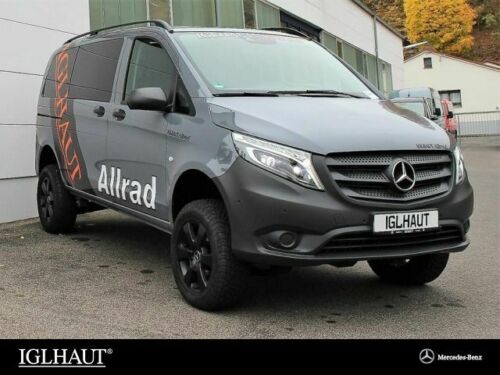 Modded Mercedes-Benz Vito 4x4 With 