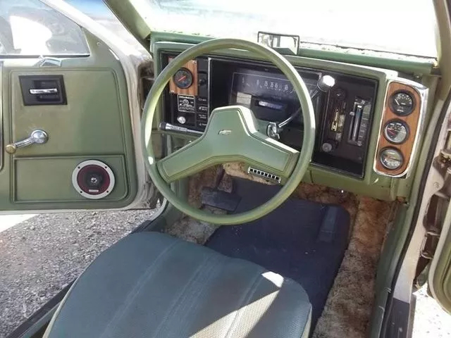 Try Wrapping Your Mind Around This Rear-Engine, Three-Wheel Chevy