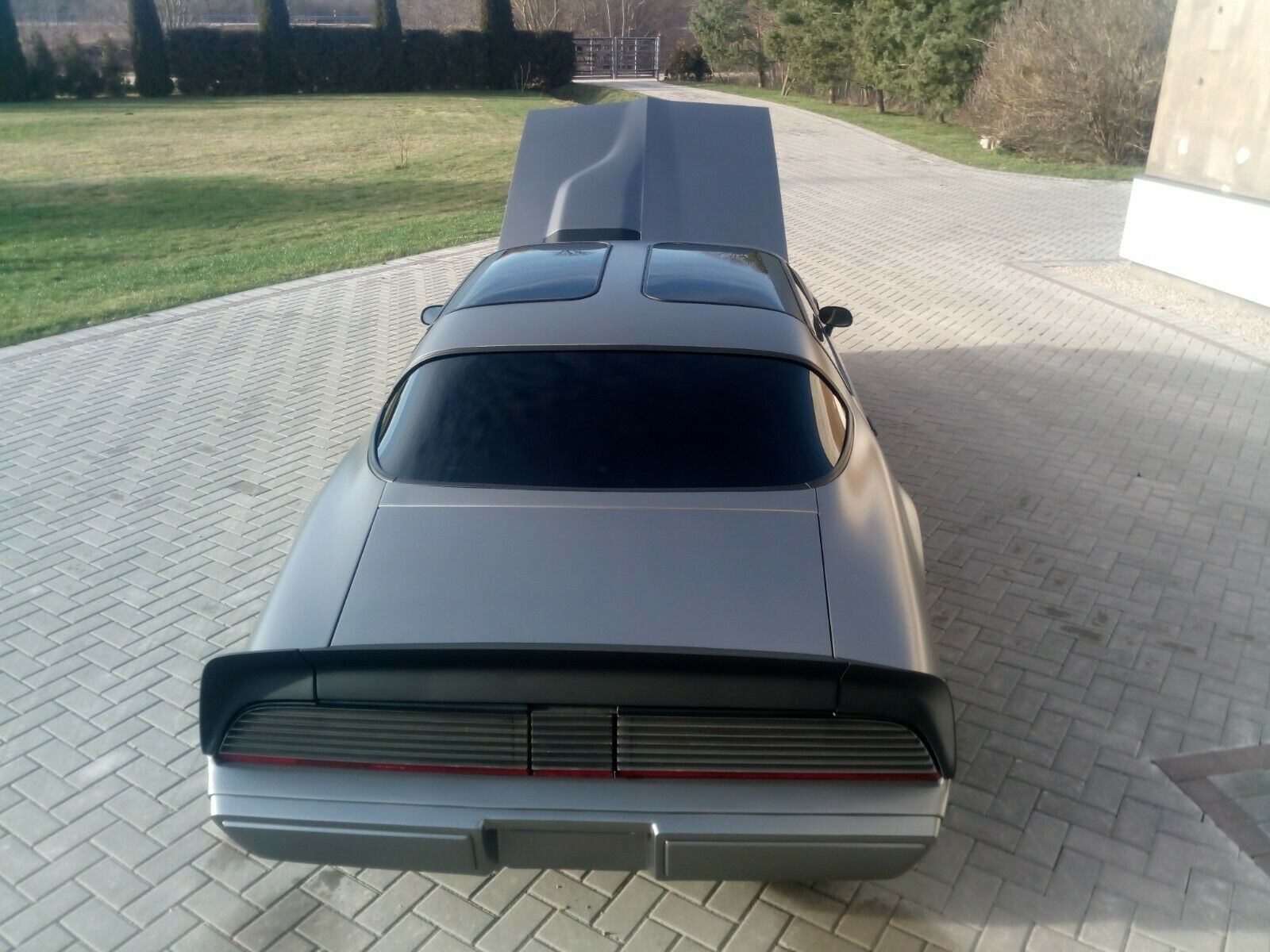 How’s This European 1980 Pontiac Firebird For A Restomod?