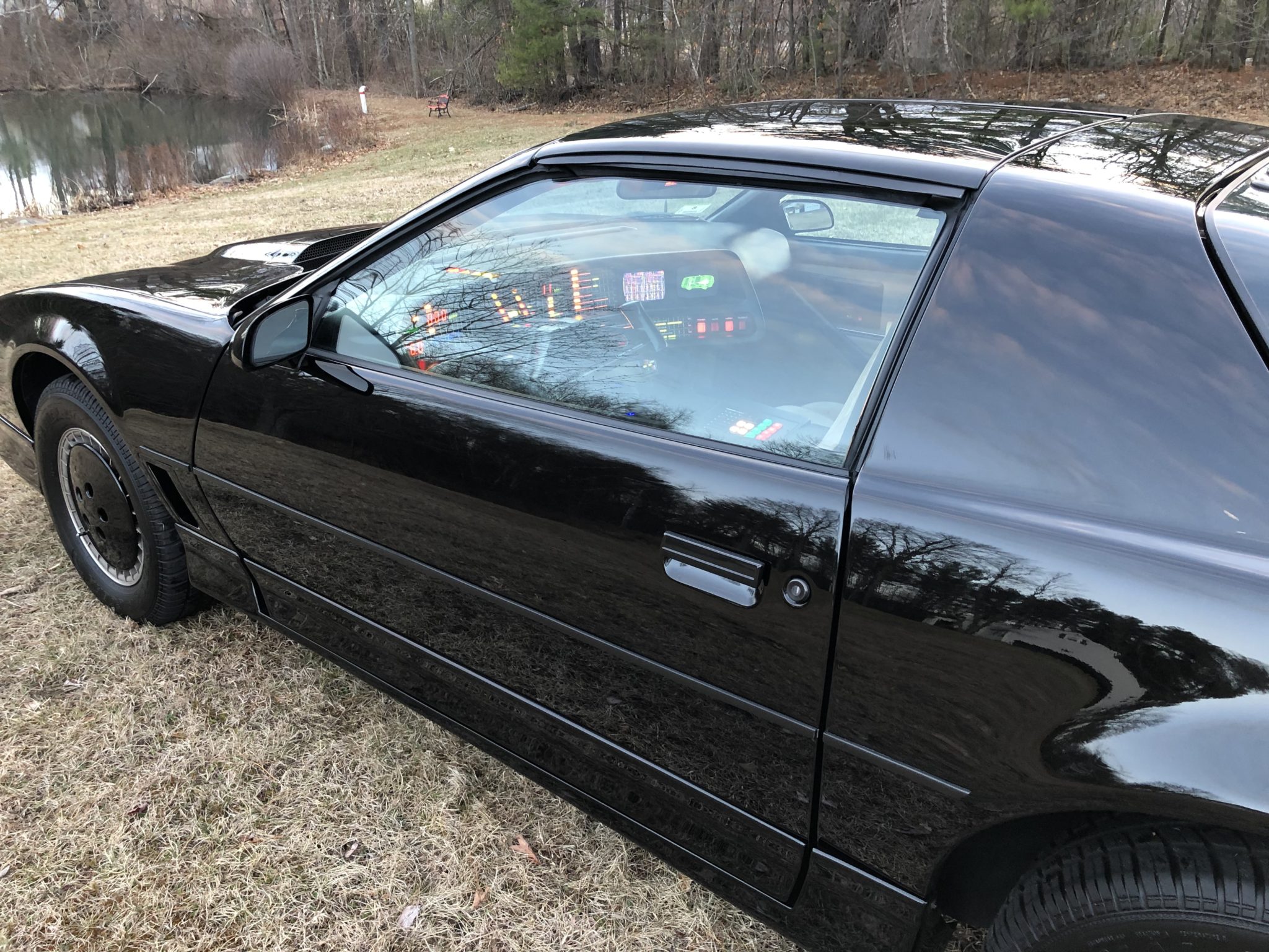 Live Out Your Movie Car Fantasies With This Pontiac Firebird ‘KITT’ Replica