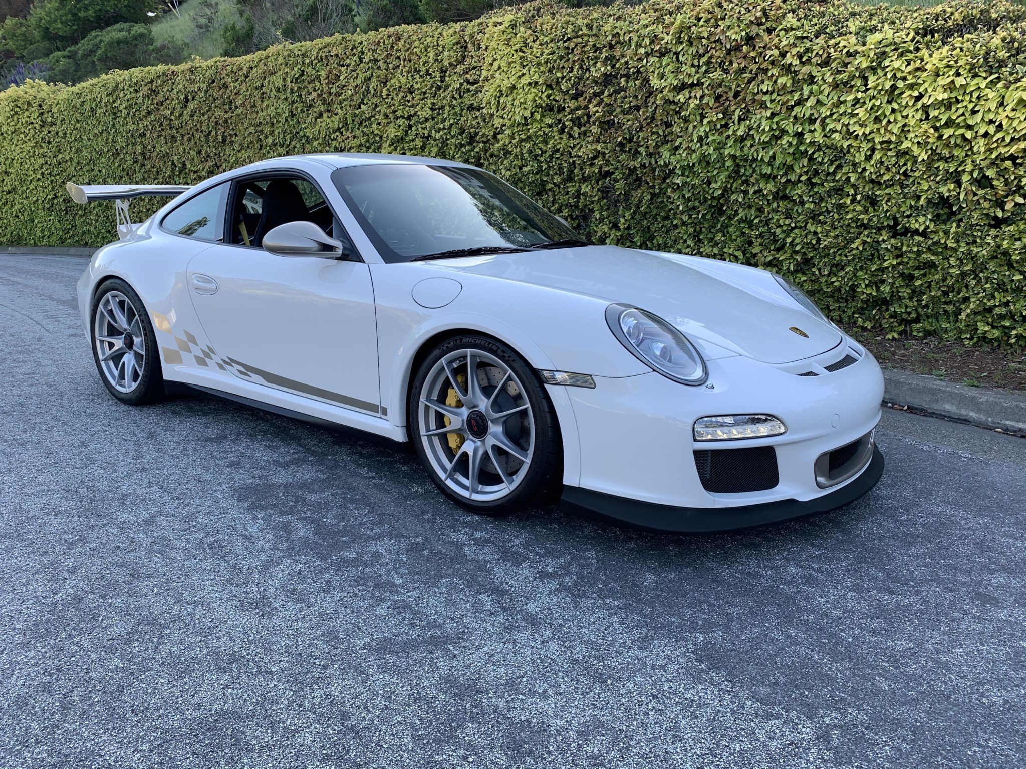 Treat Yourself To The Last Porsche 911 GT3 RS With A Six-Speed Manual