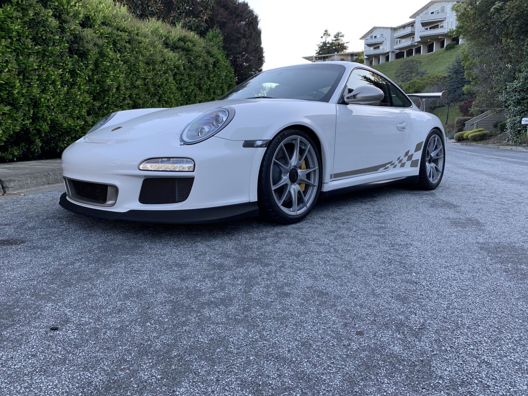 Treat Yourself To The Last Porsche 911 GT3 RS With A Six-Speed Manual