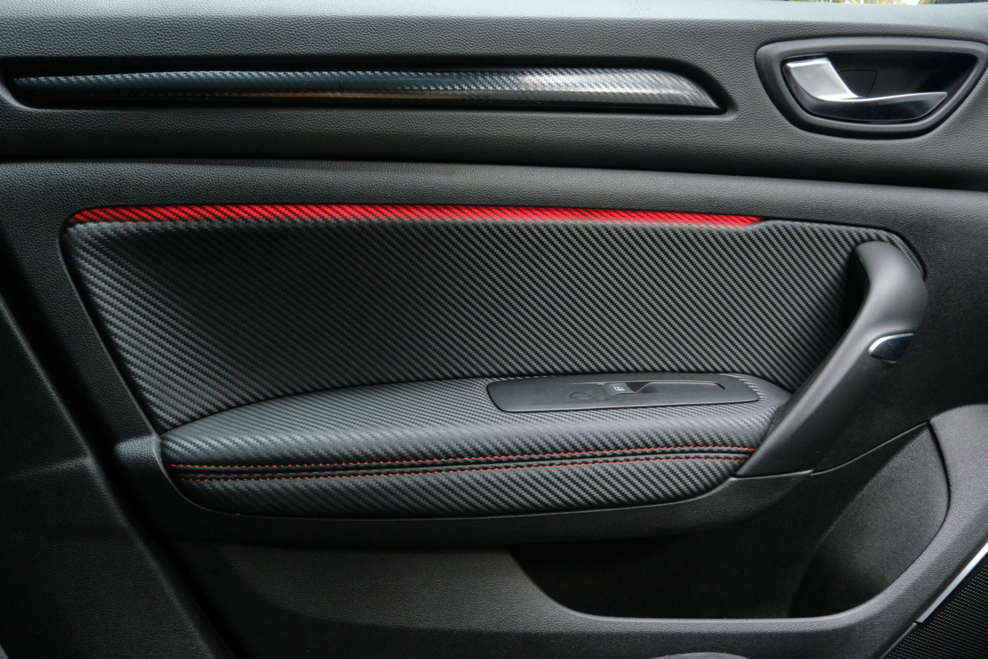 Driven: 2020 Renault Megane R.S. 300 Trophy Is Raw, Uncompromising, And Addictive