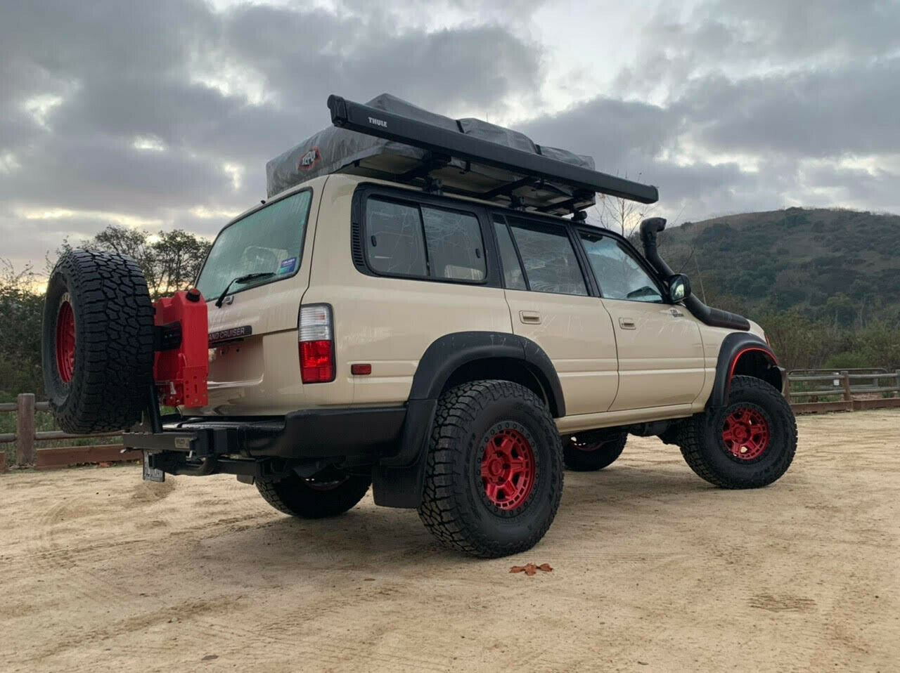 Go Live Under A Rock With This Tjin Edition 1994 Toyota Land Cruiser SEMA Project