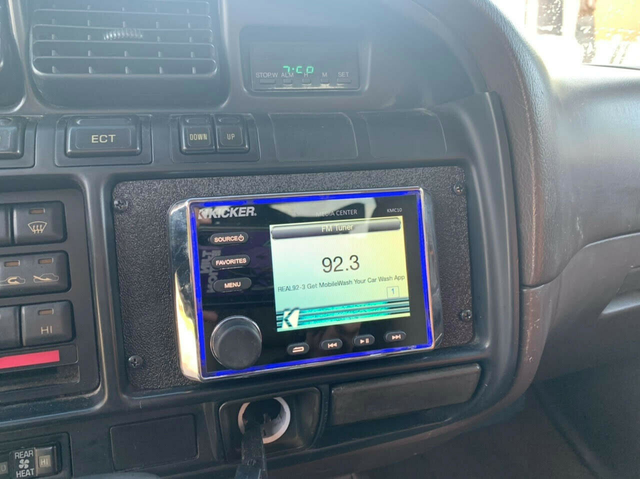 Go Live Under A Rock With This Tjin Edition 1994 Toyota Land Cruiser SEMA Project