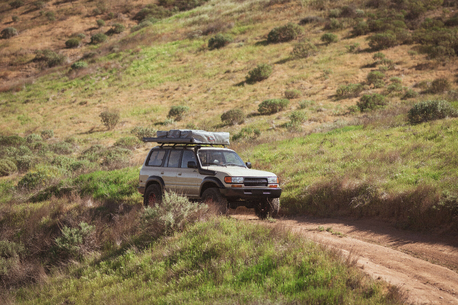 Go Live Under A Rock With This Tjin Edition 1994 Toyota Land Cruiser SEMA Project