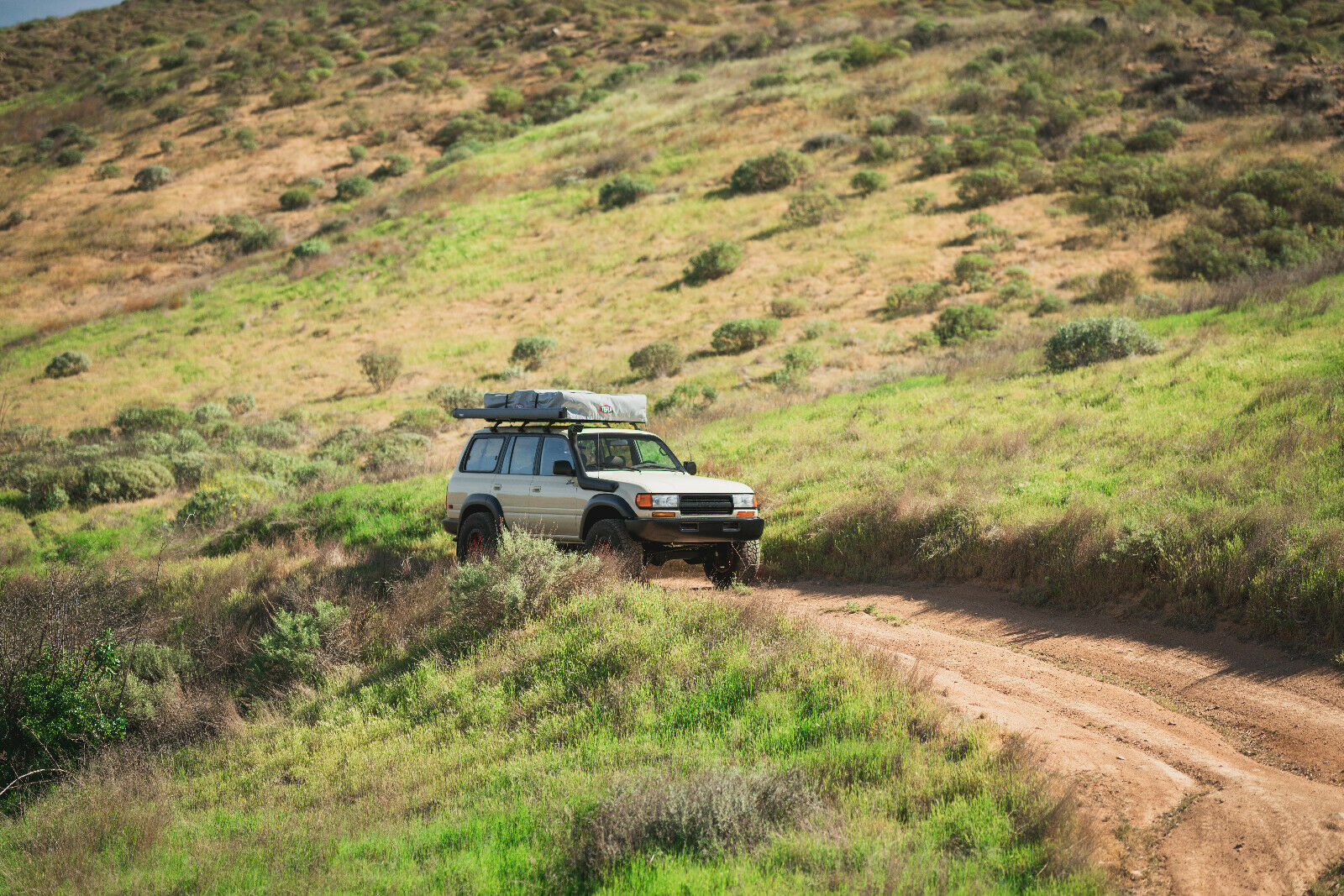 Go Live Under A Rock With This Tjin Edition 1994 Toyota Land Cruiser SEMA Project