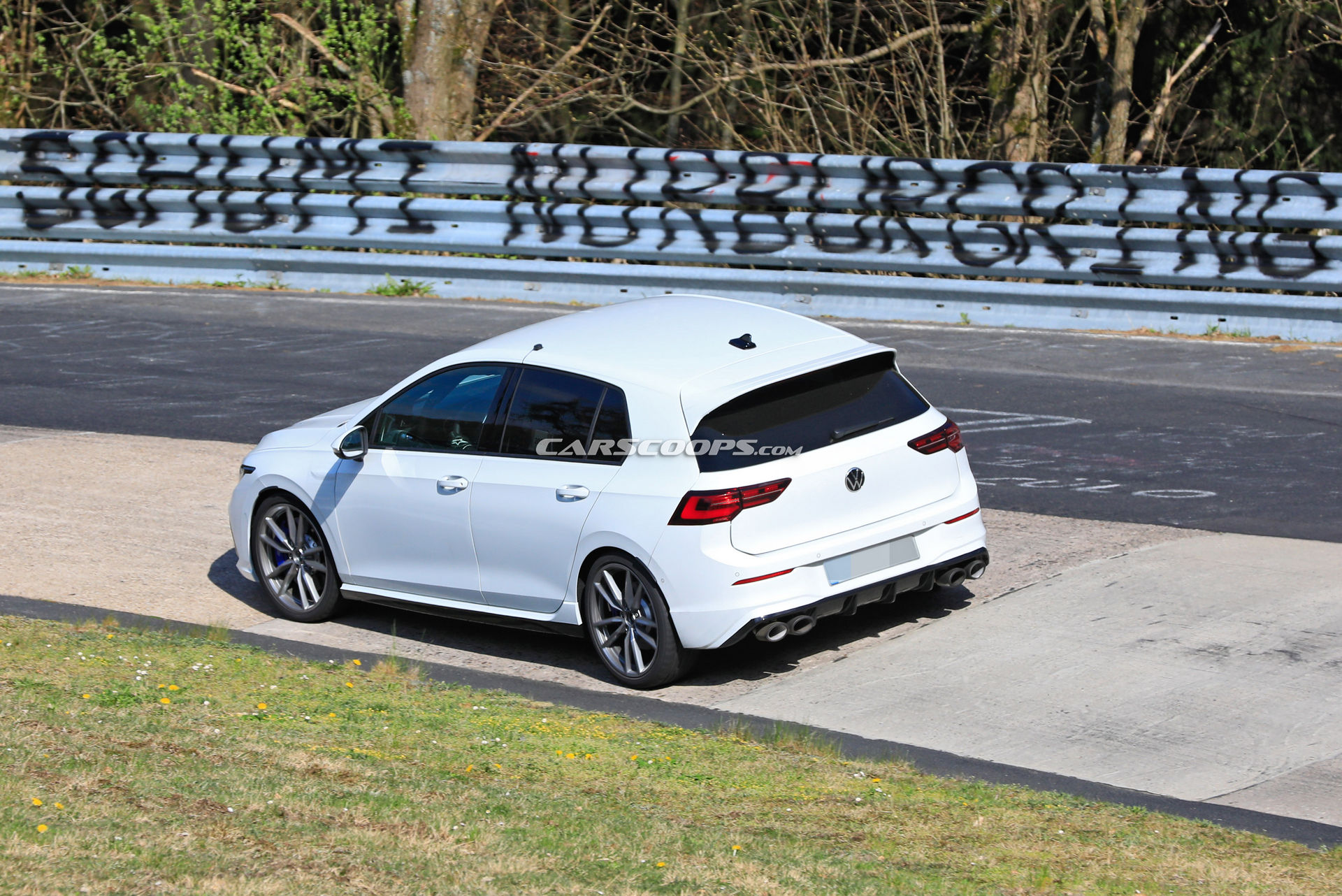Undisguised 2021 VW Golf R Does Its Thing At The Nurburgring