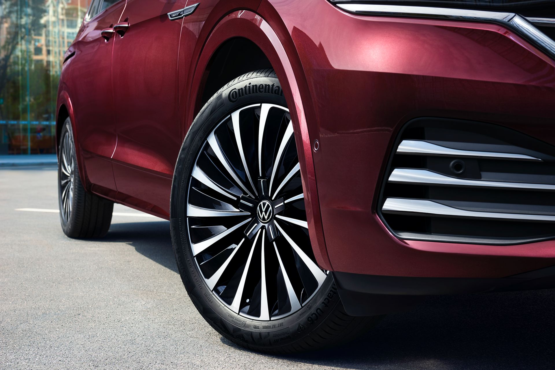 VW Viloran Goes On Sale In China As Biggest MQB-Based Model