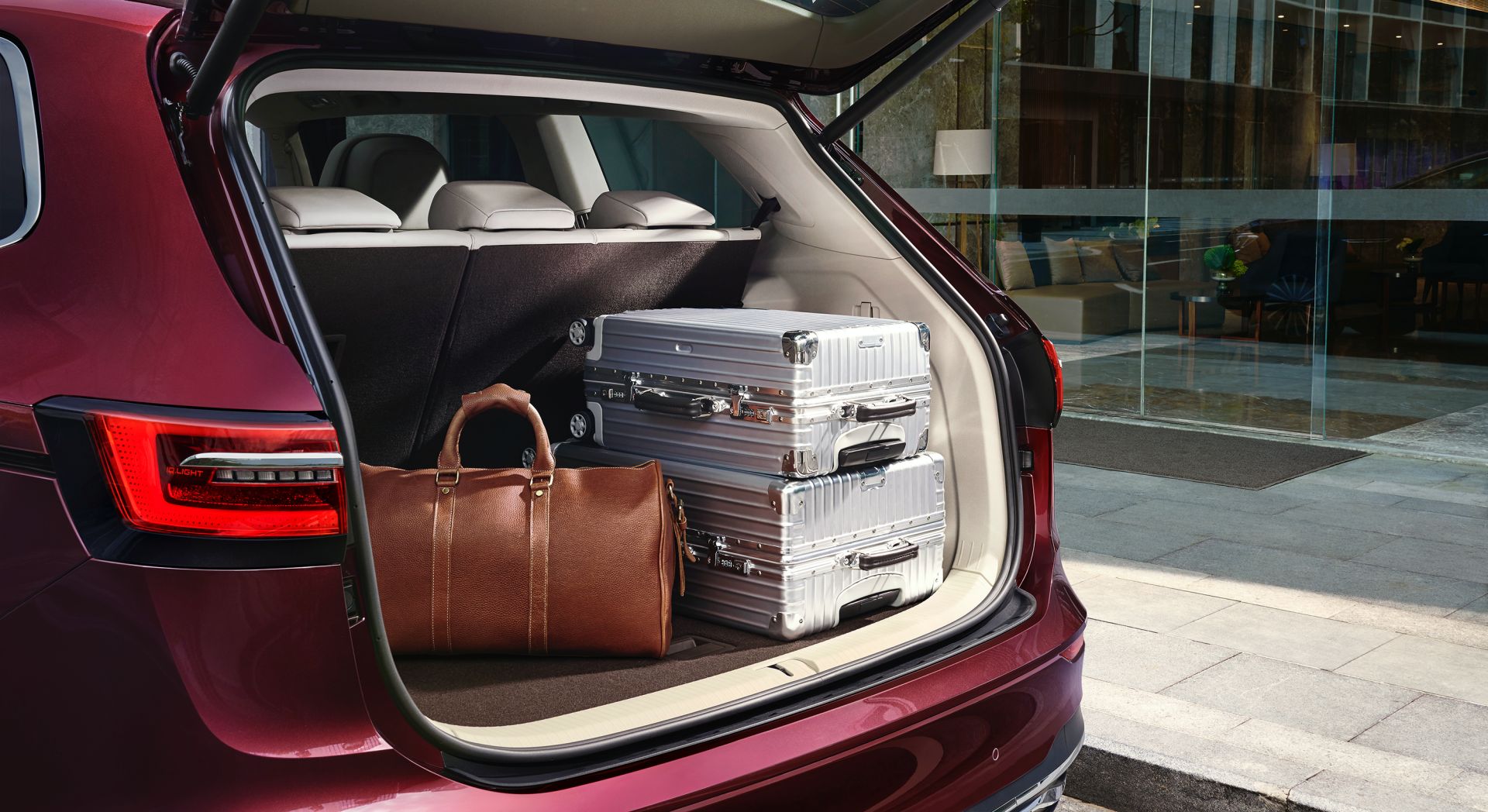 VW Viloran Goes On Sale In China As Biggest MQB-Based Model