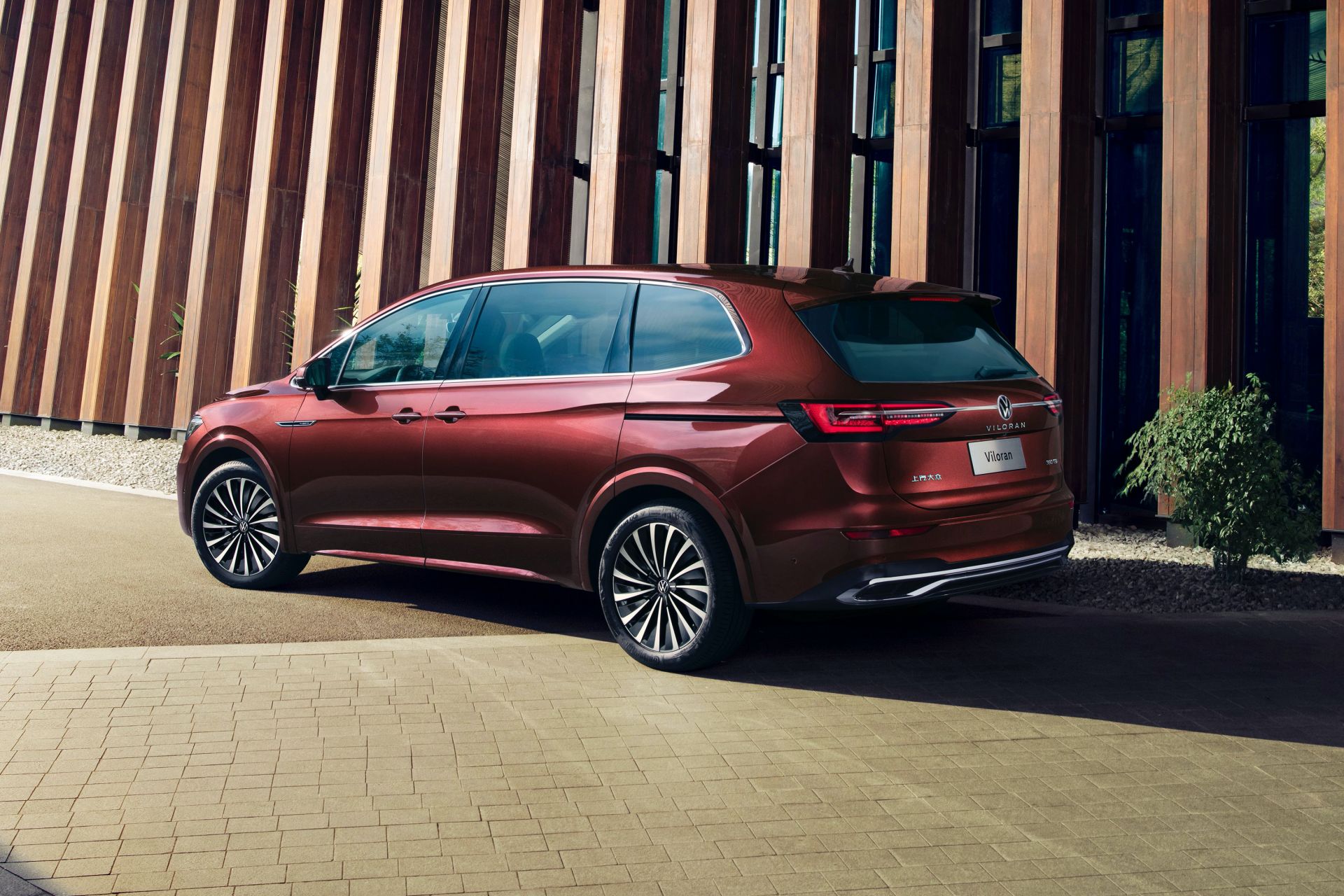 VW Viloran Goes On Sale In China As Biggest MQB-Based Model