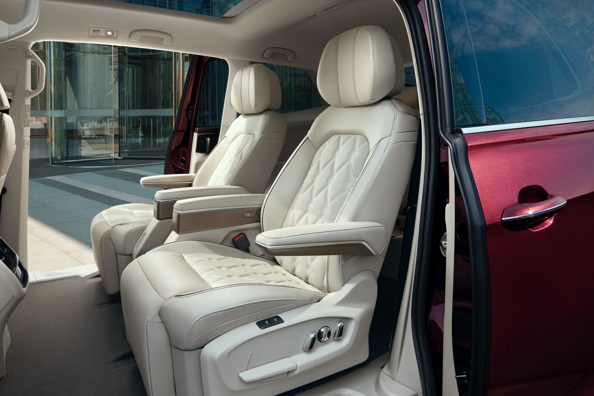 VW Viloran Goes On Sale In China As Biggest MQB-Based Model