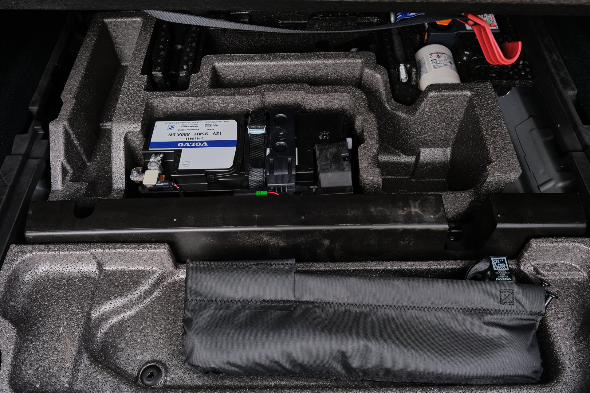 2020 Volvo XC60 T8 Polestar Engineered Review: As Good As Its Specs Suggest?