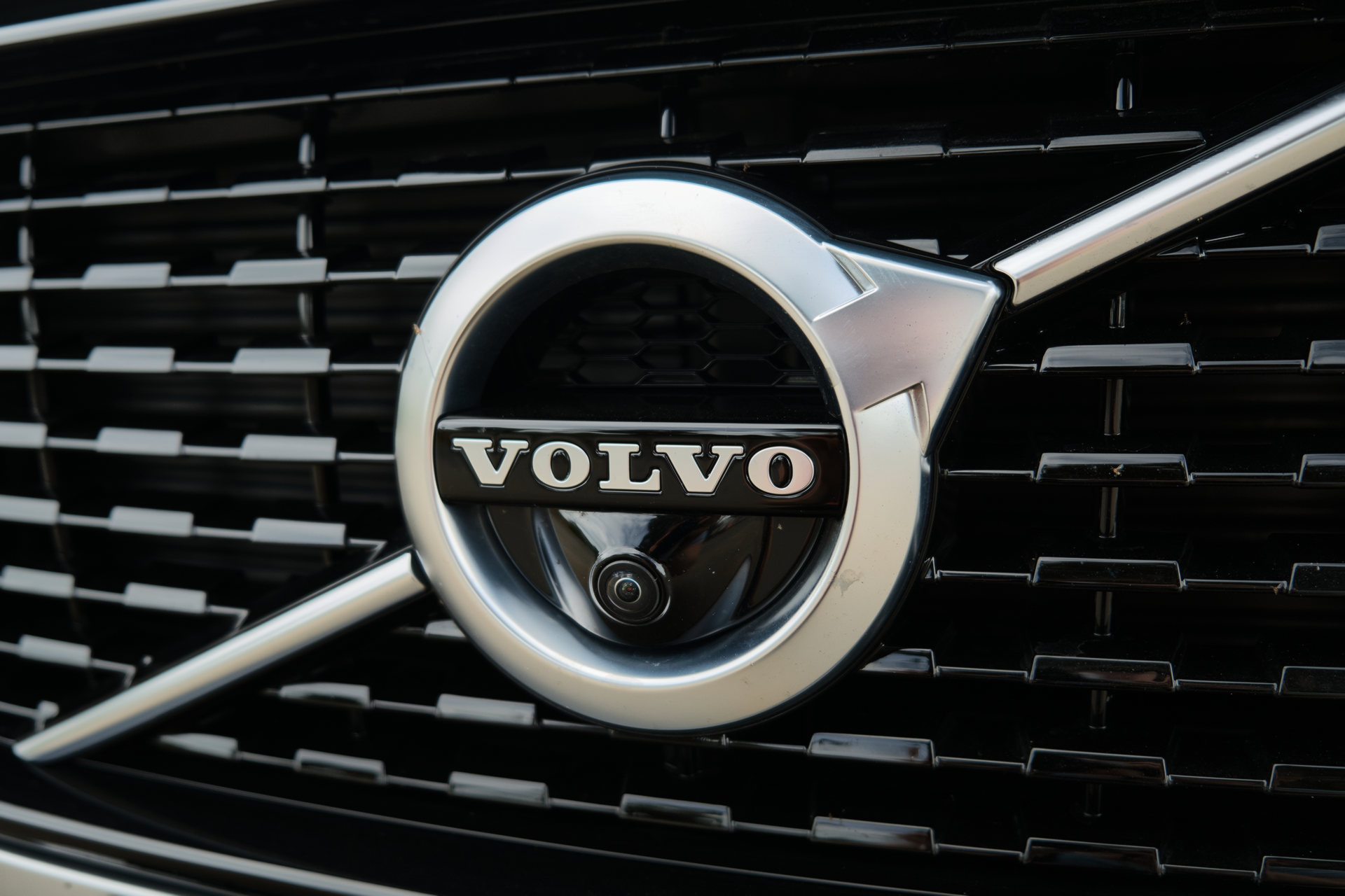 2020 Volvo XC60 T8 Polestar Engineered Review: As Good As Its Specs Suggest?