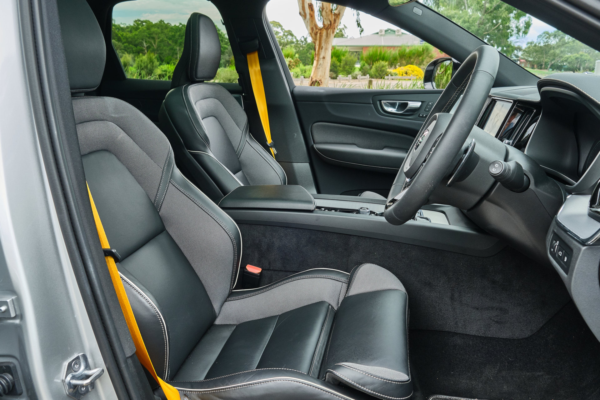 2020 Volvo XC60 T8 Polestar Engineered Review: As Good As Its Specs Suggest?