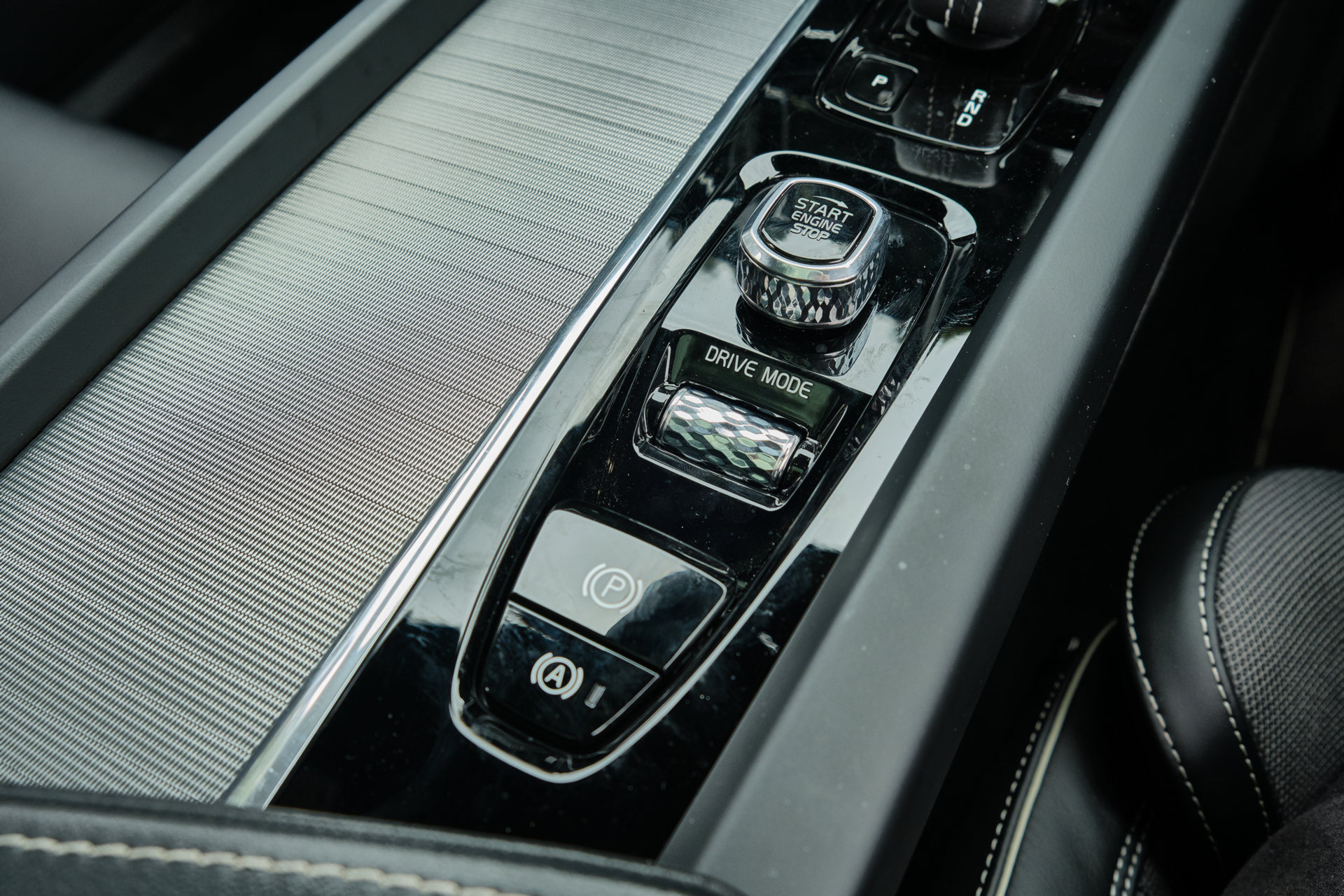 2020 Volvo XC60 T8 Polestar Engineered Review: As Good As Its Specs Suggest?