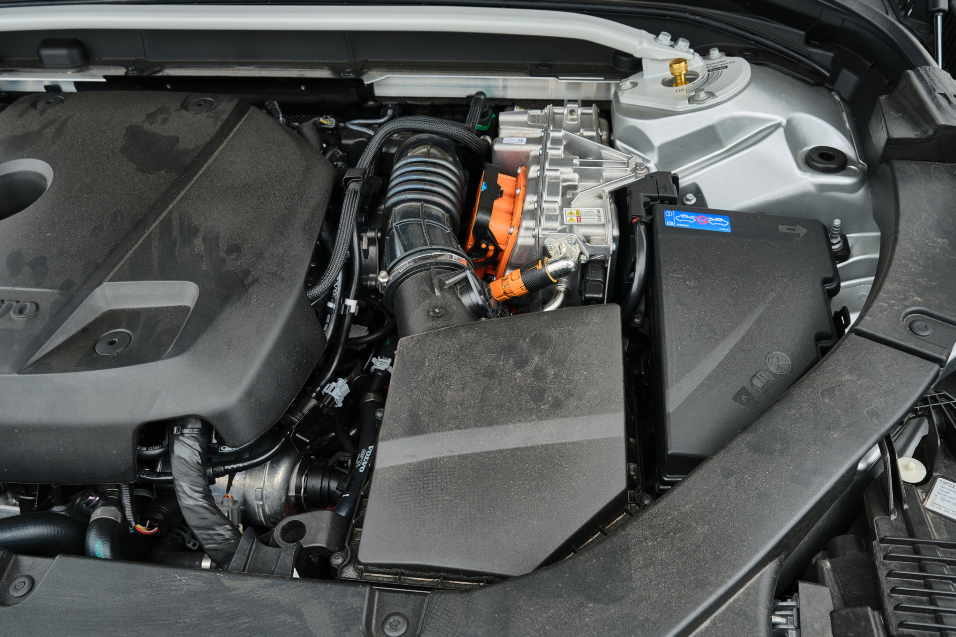 2020 Volvo XC60 T8 Polestar Engineered Review: As Good As Its Specs Suggest?