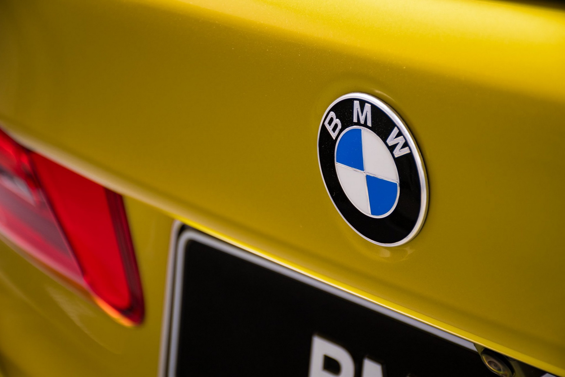 Austin Yellow M5 Competition Is Dripping With BMW Individual Touches